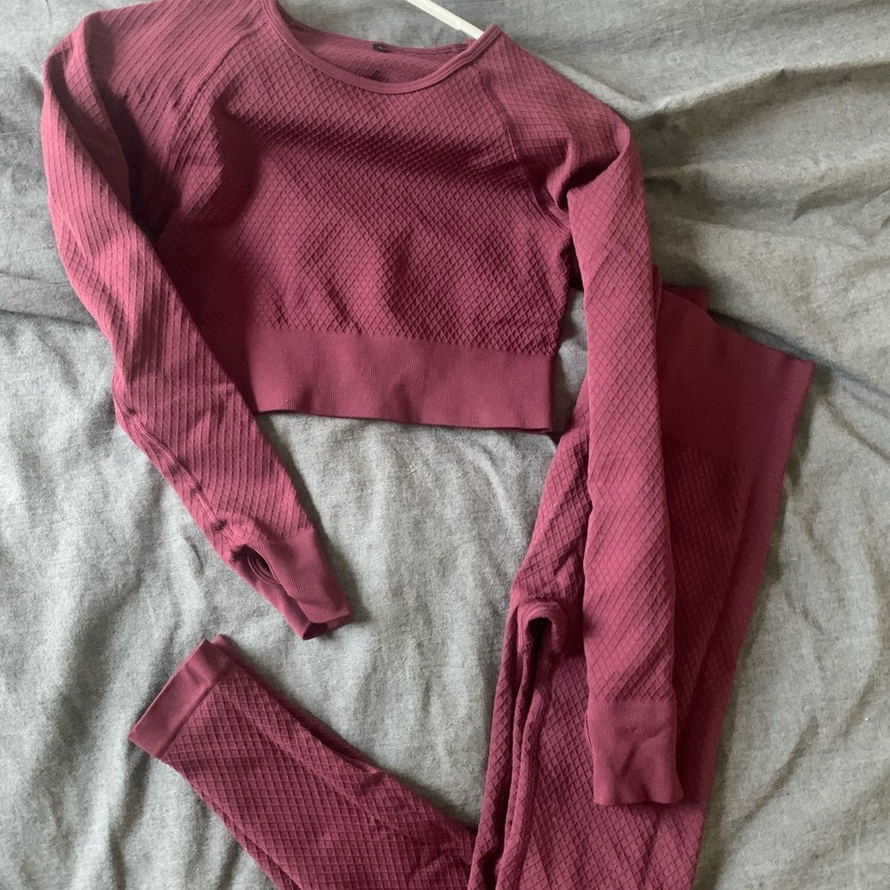 Super cute work out set!